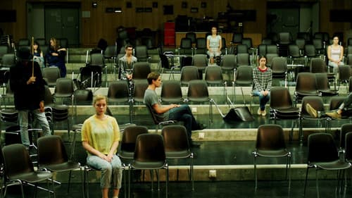 Sarah spielt einen Werwolf Bild 7