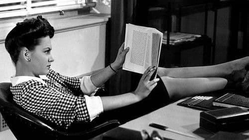 Government Girl Bild 3