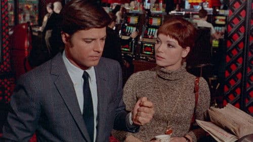 Nackt über Leichen Bild 3