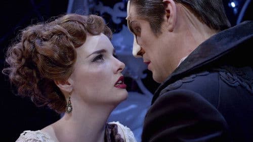 Love Never Dies Bild 4