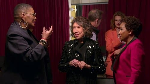 Outstanding: A Comedy Revolution Bild 1