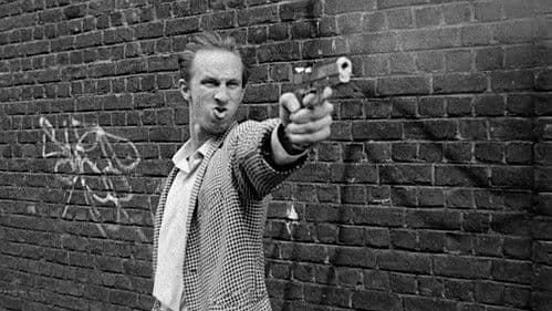 Mann beißt Hund Bild 2