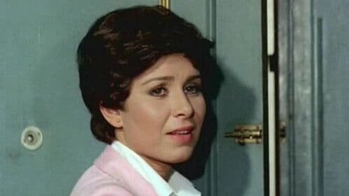 خائفة من شيء ما Bild 1