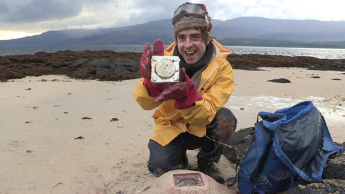 The Man Who Makes Things From Scratch Bild 4