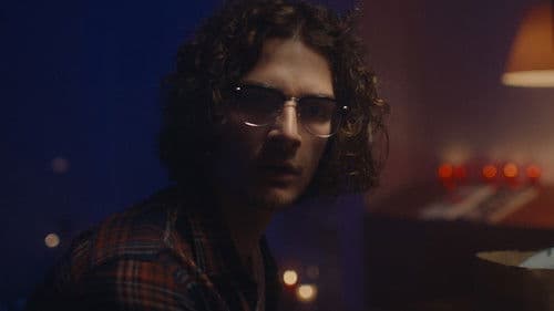 Handle With Care Bild 1