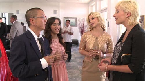 Bridesmaids XXX Porn Parody Bild 2