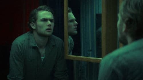 The Difficulties Of Being Drunk Alone Bild 1