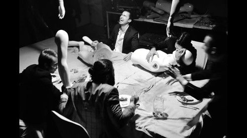 باد زنجیر ها را تکان میدهد Bild 4