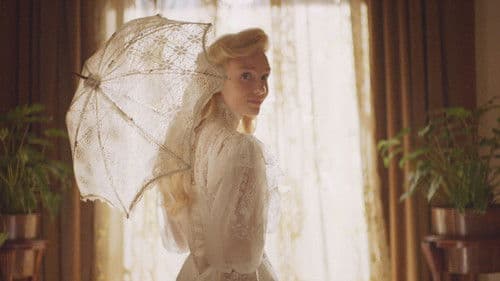 The Go-Between Bild 1