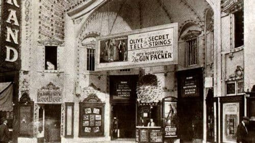 Secret Strings Bild 1