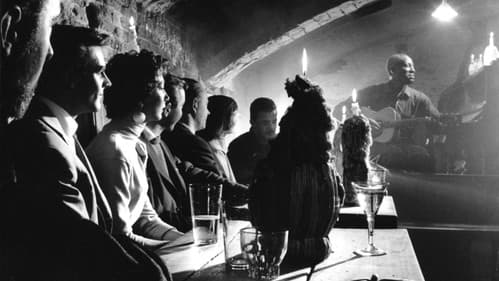 Low Light and Blue Smoke Bild 1