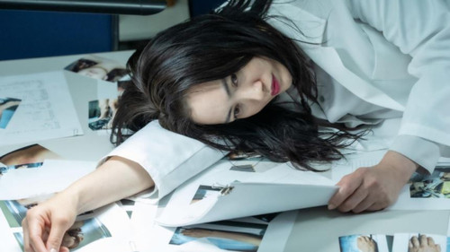 女王の法医学～屍活師～ Bild 2