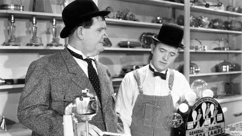 Dick und Doof - Die besudelte Ehre Bild 1