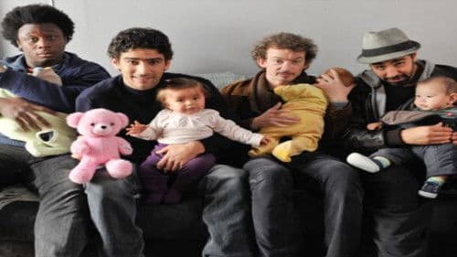 La Crèche des hommes Bild 1