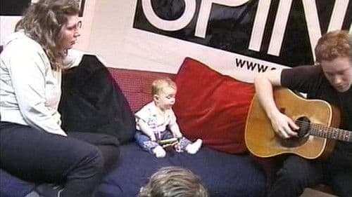 Closer Than That: A Documentary on Low Bild 1