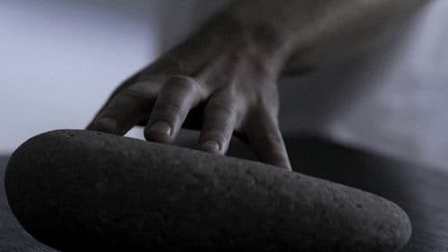 A Stone Appears Bild 5