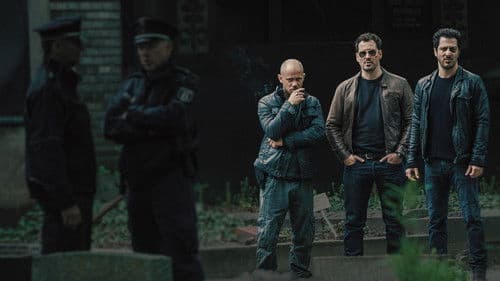 Dogs of Berlin Bild 4