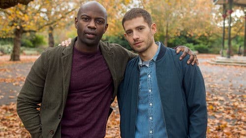 Man in an Orange Shirt Bild 6