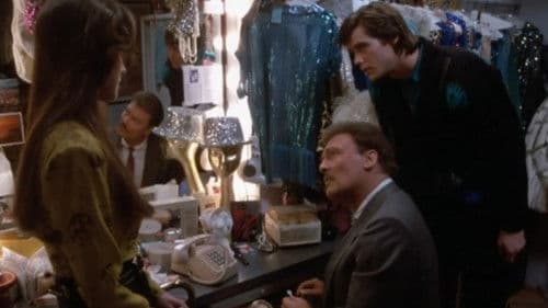 Mike Hammer - Mädchen, Morde und Moneten Bild 4