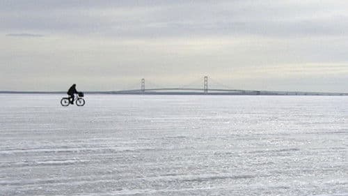 Ice Bridge - Mackinac Island’s Hidden Season Bild 1