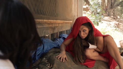 Little Red: A Lesbian Fairy Tale Bild 1