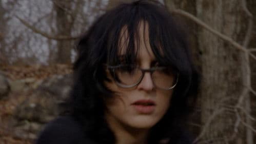 Crisis Actress Bild 1