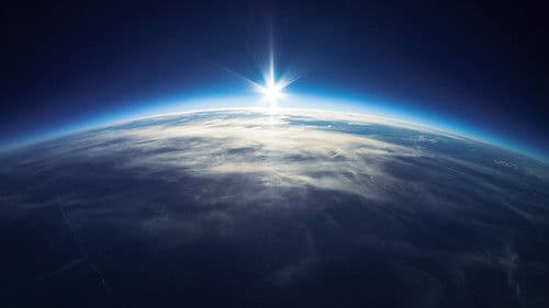 From Earth to the Universe Bild 1