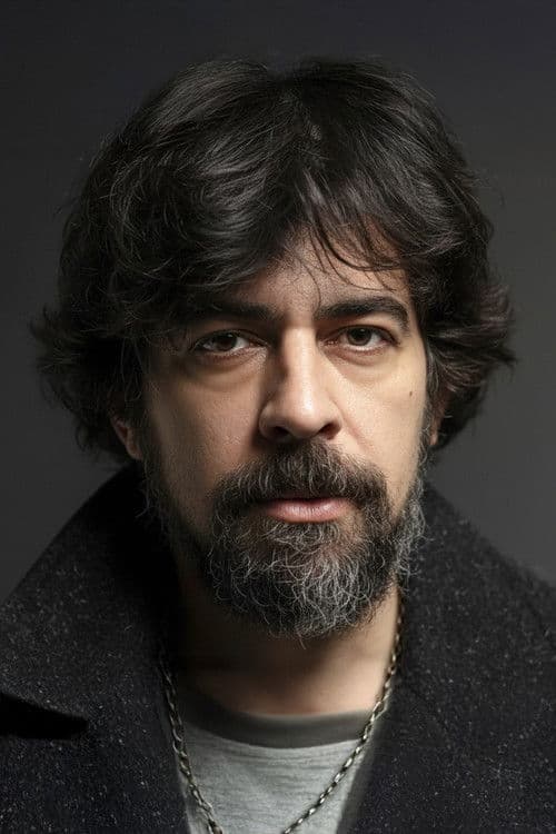 Okan Bayülgen