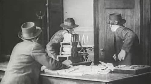 The Center of the Web Bild 1