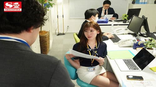 誰もが憧れるバリキャリOLの週末メス犬日記 現場男の汗臭チ〇ポが生きがいとは、絶対に言えない。 楓ふうあ Bild 1