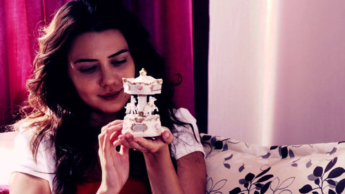 Zaman Adlı Qatar Bild 1