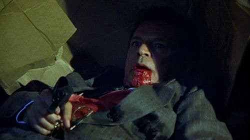 Love and a Bullet Bild 1