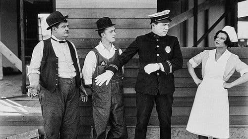 Dick und Doof - Das unfertige Fertighaus Bild 1