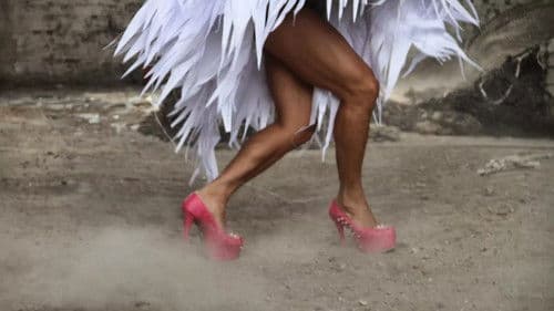 Cruising in High Heels Bild 2