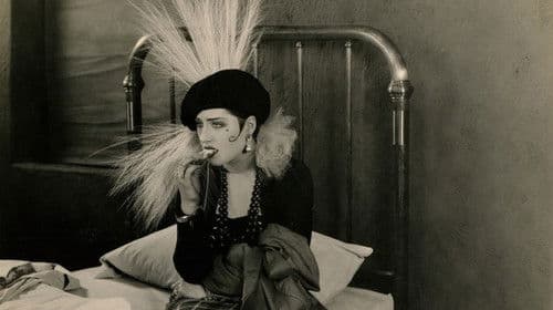 Lady of the Night Bild 3