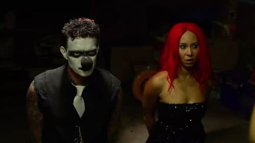 Female Zombie Riot Bild 1