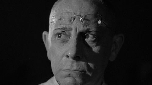 The Lady and the Monster Bild 2