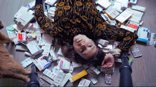 Étudiantes en terrain miné Bild 1