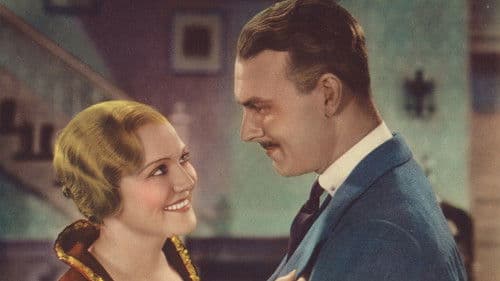 Women Must Dress Bild 1