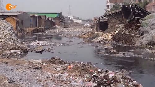 Gesichter der Armut - Unsere Kleidung aus Bangladesch Bild 1