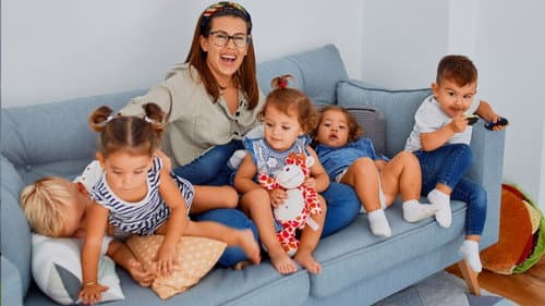 Big Family Values: More Kids Than Cash Bild 1