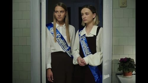 Int. Kitchen. Night Bild 2