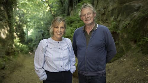 Mel Giedroyc & Martin Clunes Explore Britain by the Book Bild 1
