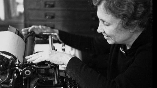 Her Socialist Smile Bild 1