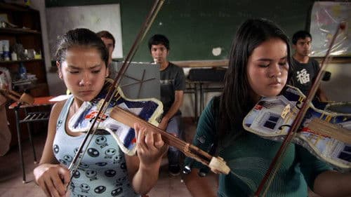 Landfill Harmonic Bild 1