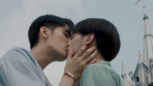 Mystique in the Mirror Bild 2