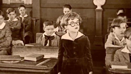 The New School Teacher Bild 5