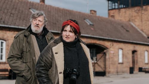 Treasure - Familie ist ein fremdes Land Bild 4