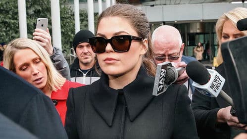 The Search for Instagram's Worst Con Artist Bild 4