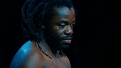 Demi Adejuyigbe: Is Going to Do One (1) Backflip Bild 4